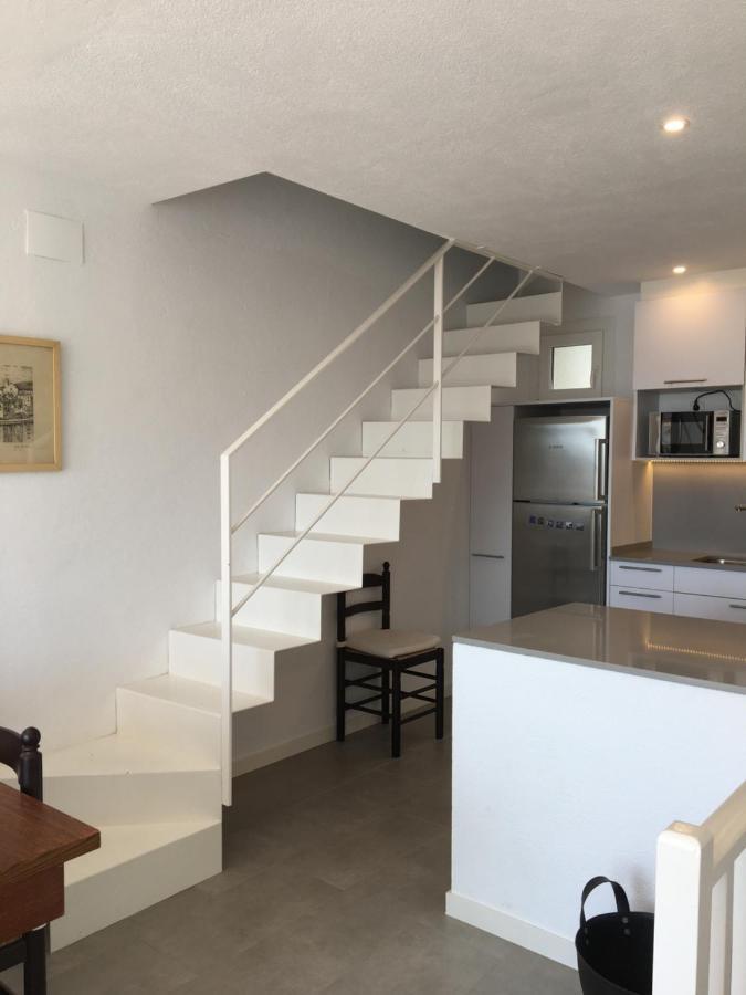 Tortora - Casa En El Centro Con Vistas Al Mar Villa Cadaqués Exteriör bild