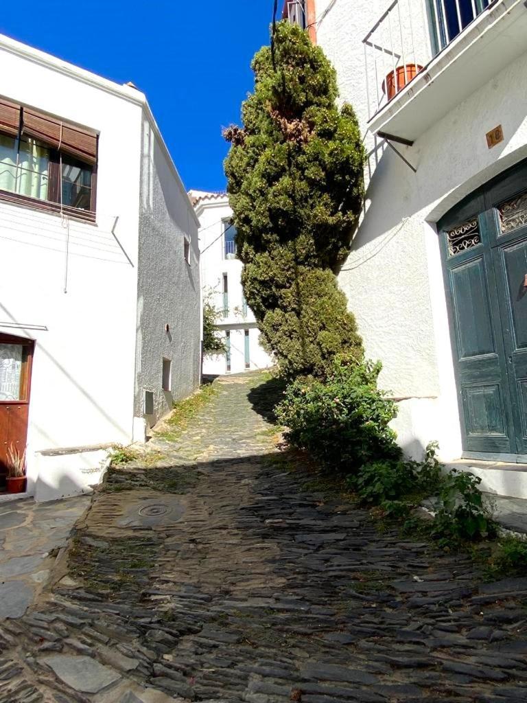 Tortora - Casa En El Centro Con Vistas Al Mar Villa Cadaqués Exteriör bild